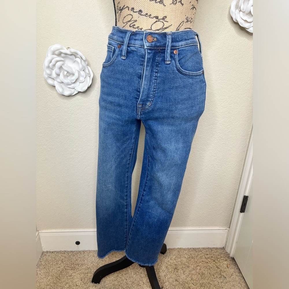 Madewell Medium Wash Cropped Cali Demi Boot Cut Jeans with Raw Hem Sz 27